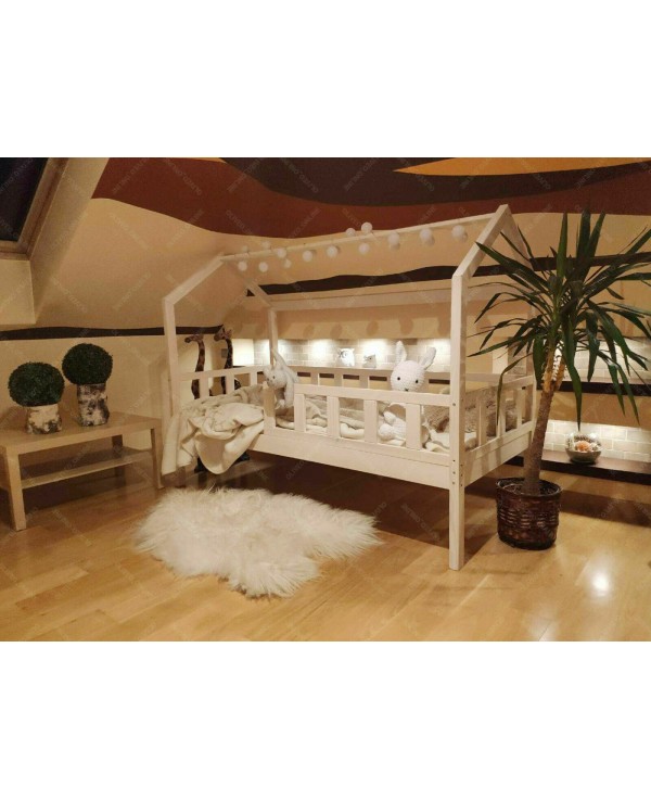 Łóżko domek Bella z Barierkami Noga 37cm
